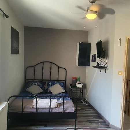 City House Appartements Entraigues-sur-la-Sorgue Exterior photo